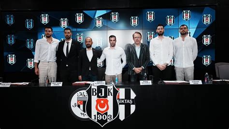 Beşiktaş yeni transferlerini tanıttı